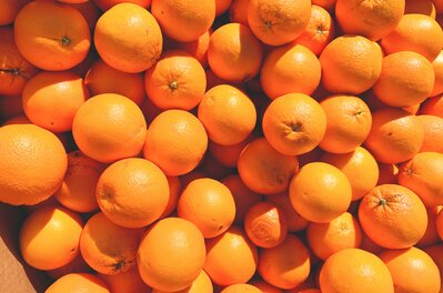 How Many Calories in an Orange - thenutritionfacts.com