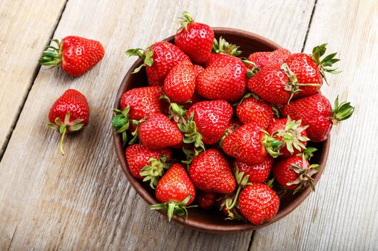 Calories in Strawberries - thenutritionfacts.com