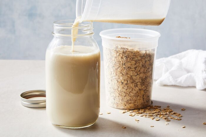 What is Oat Milk - thenutritionfacts.com