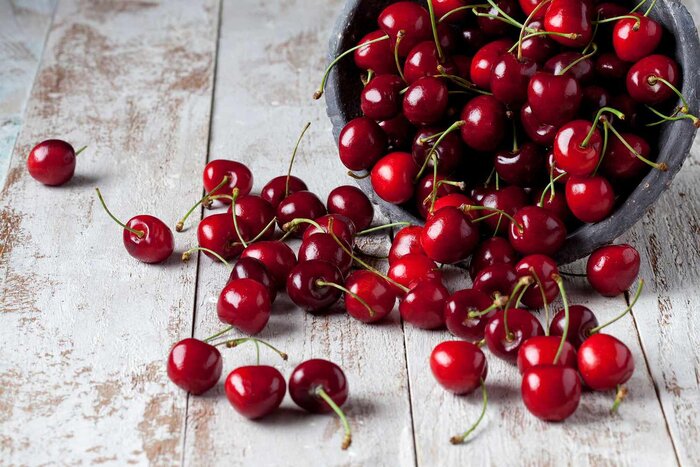 Calories and Macronutrients in Cherries - thenutritionfacts.com